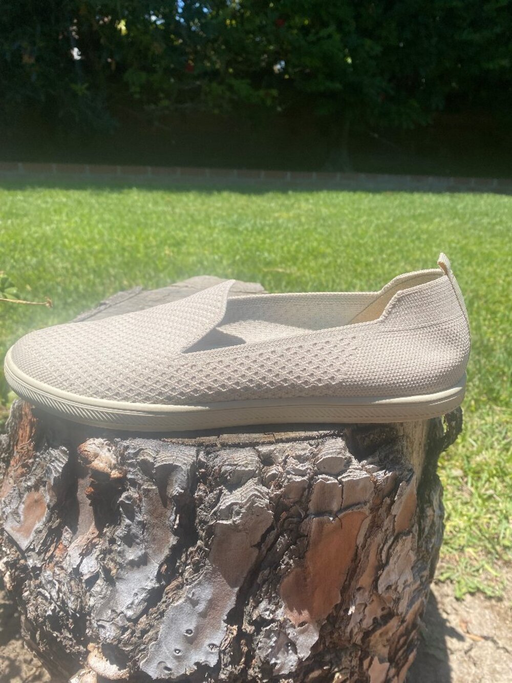 Vince Camuto Slip On Beige Sneakers Size 8.5 - Picture 9 of 9
